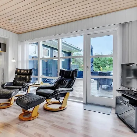 Stunning Home In Blavand With Sauna Blavand