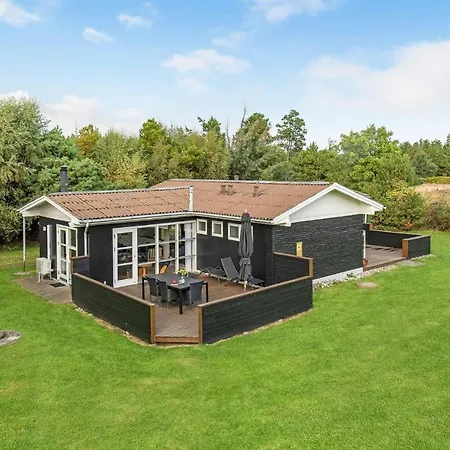 Stunning Home In Blavand With Sauna Holiday home *