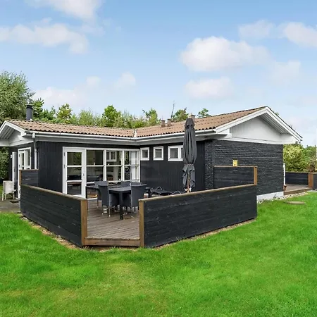 Beautiful In With Wifi Holiday home
